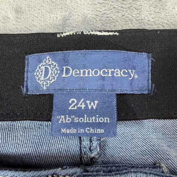 Democracy AB Solution Bermuda Shorts Women's 24W Blue Distressed Denim Shorts - Picture 3 of 8